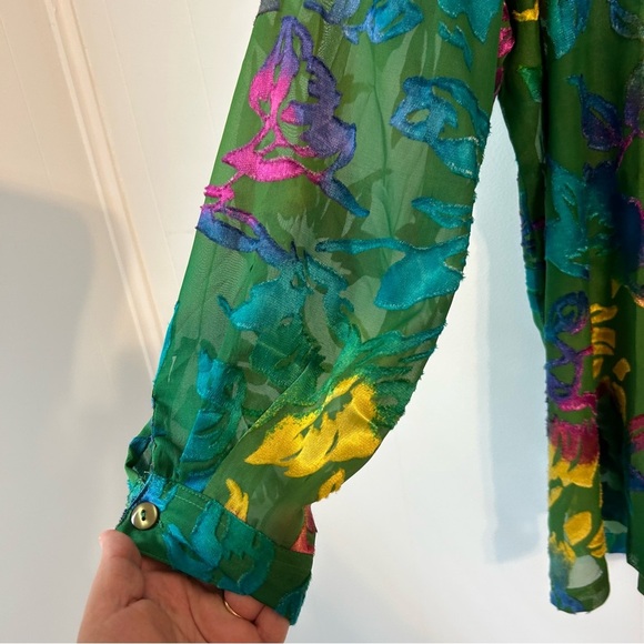 Women’s 3X sheer Anthony original button up blouse. Excellent preowned condition - Picture 6 of 8